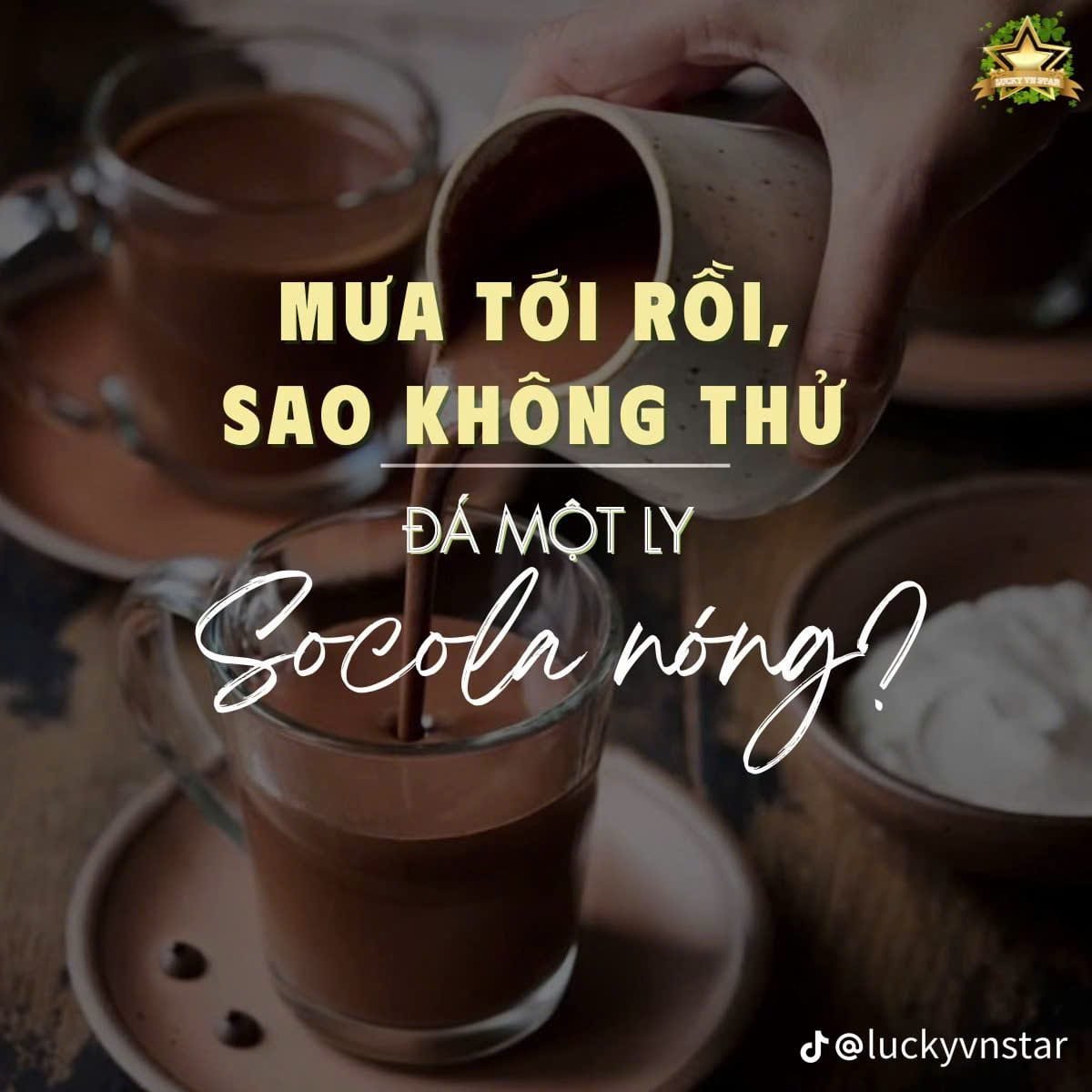 Ly trà sữa thơm ngon kết hợp sốt socola Lucky VN Star.