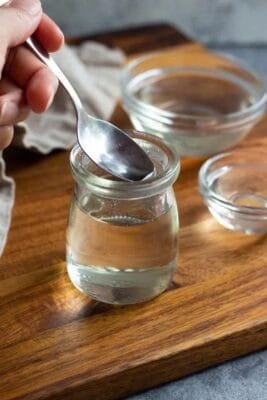 Đường phèn từ mía là kết tinh tự nhiên từ nước mía cô đặc